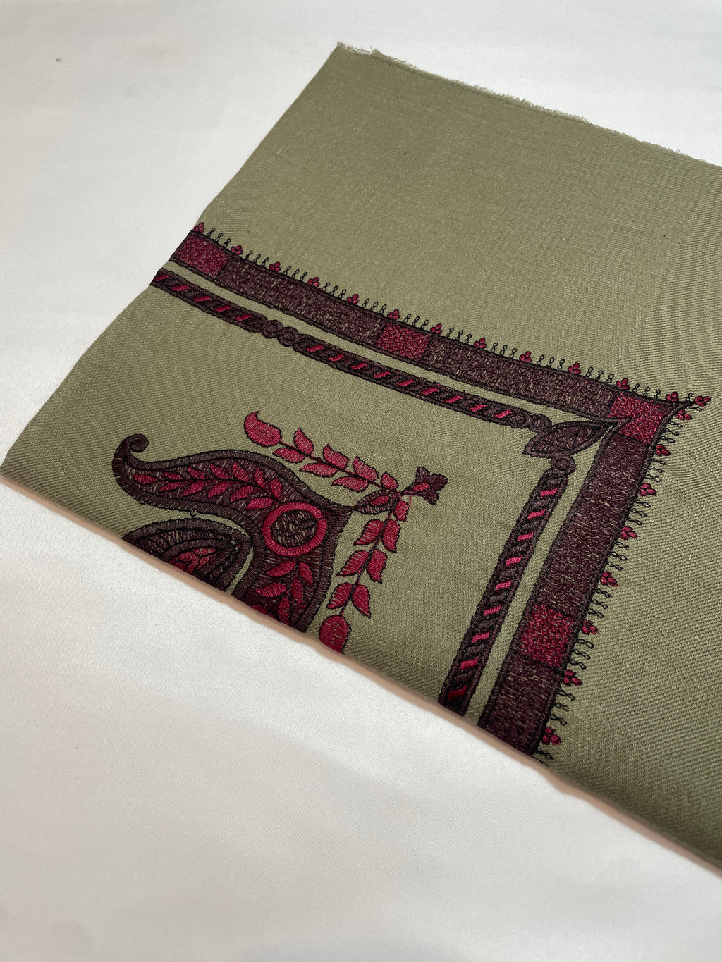 Al-Malbiyah: Khaki