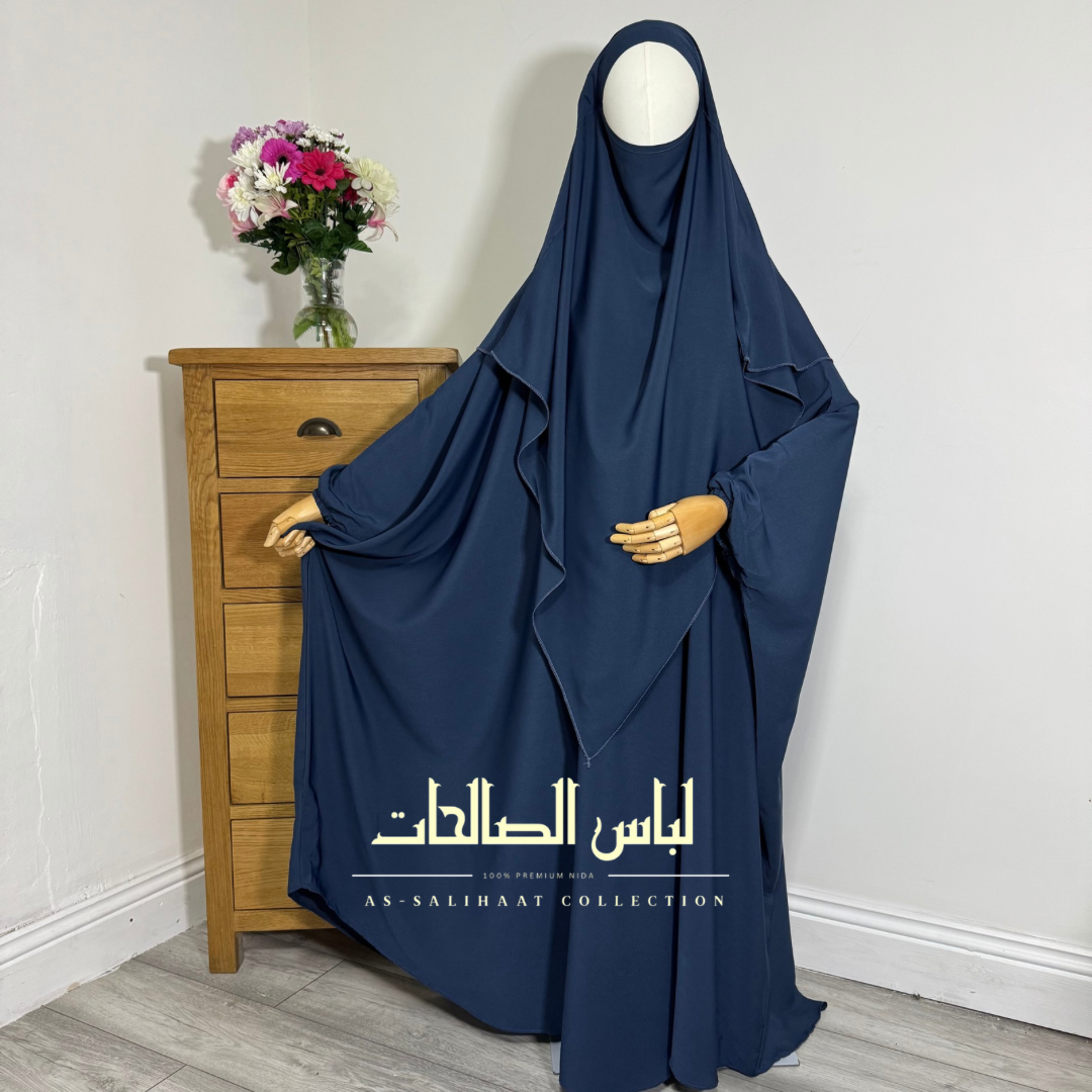 طقم الفراشة الرمادية الزرقاء المكون من قطعتين