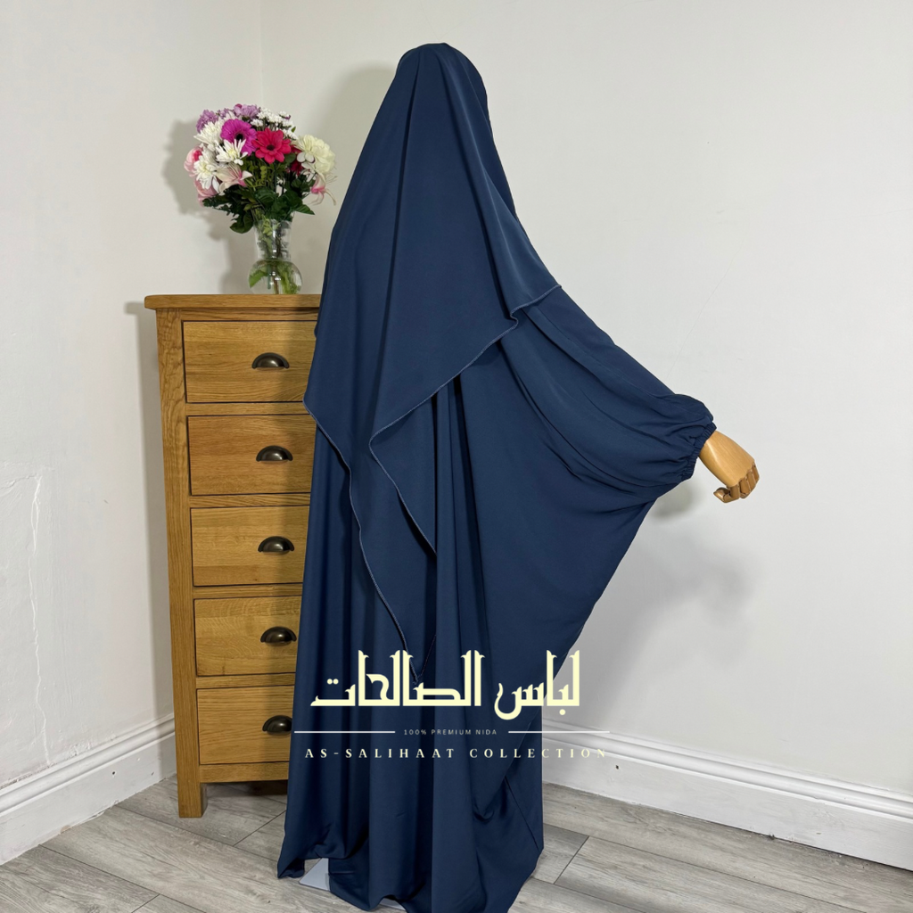 طقم الفراشة الرمادية الزرقاء المكون من قطعتين